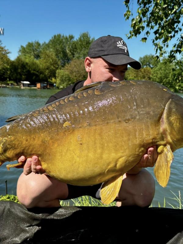 POISSONS 2025